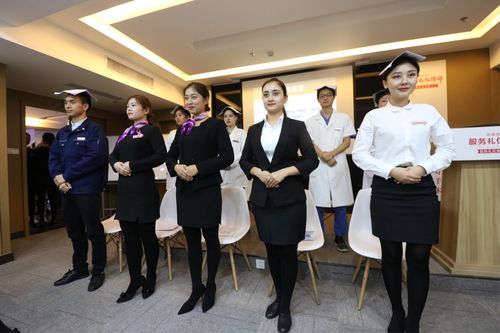 服务礼仪之美 从心出发，以礼致远